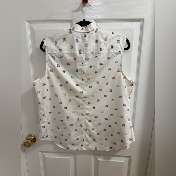 Lands' End women's white sleeveless blouse,  colorful camper van pattern. - Picture 4 of 7